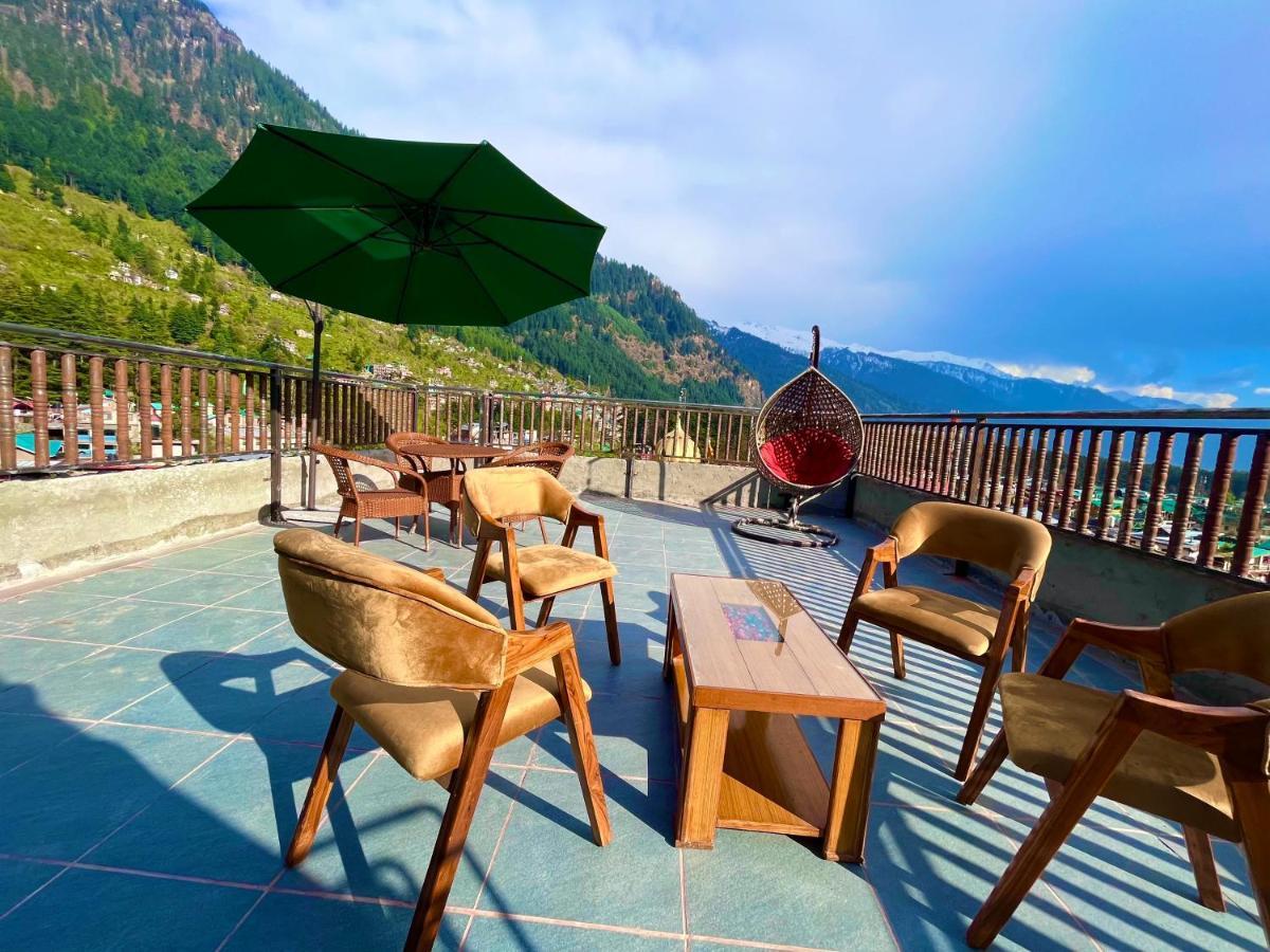 Le Green Resort, Mall Road Manali Екстер'єр фото
