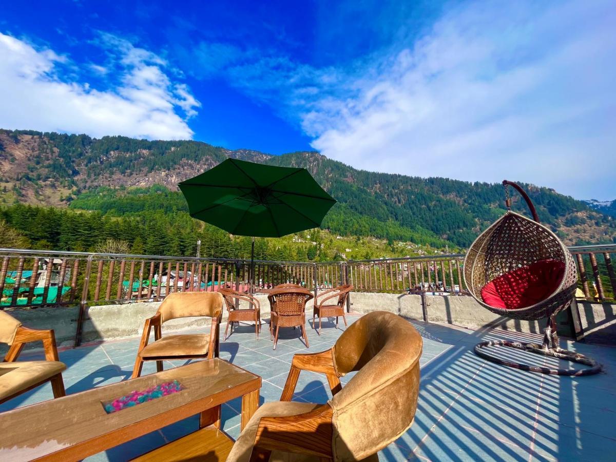 Le Green Resort, Mall Road Manali Екстер'єр фото